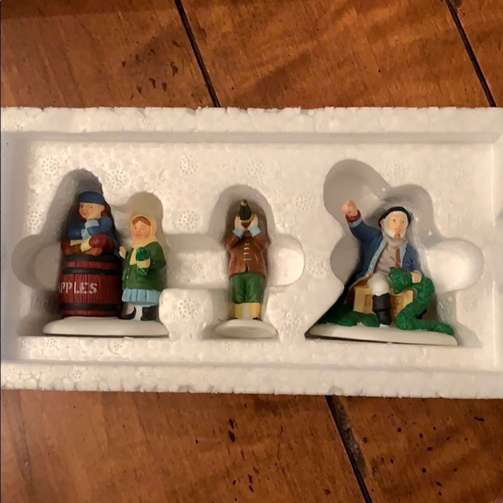 Department 56, Old Man and the Sea, figurines.